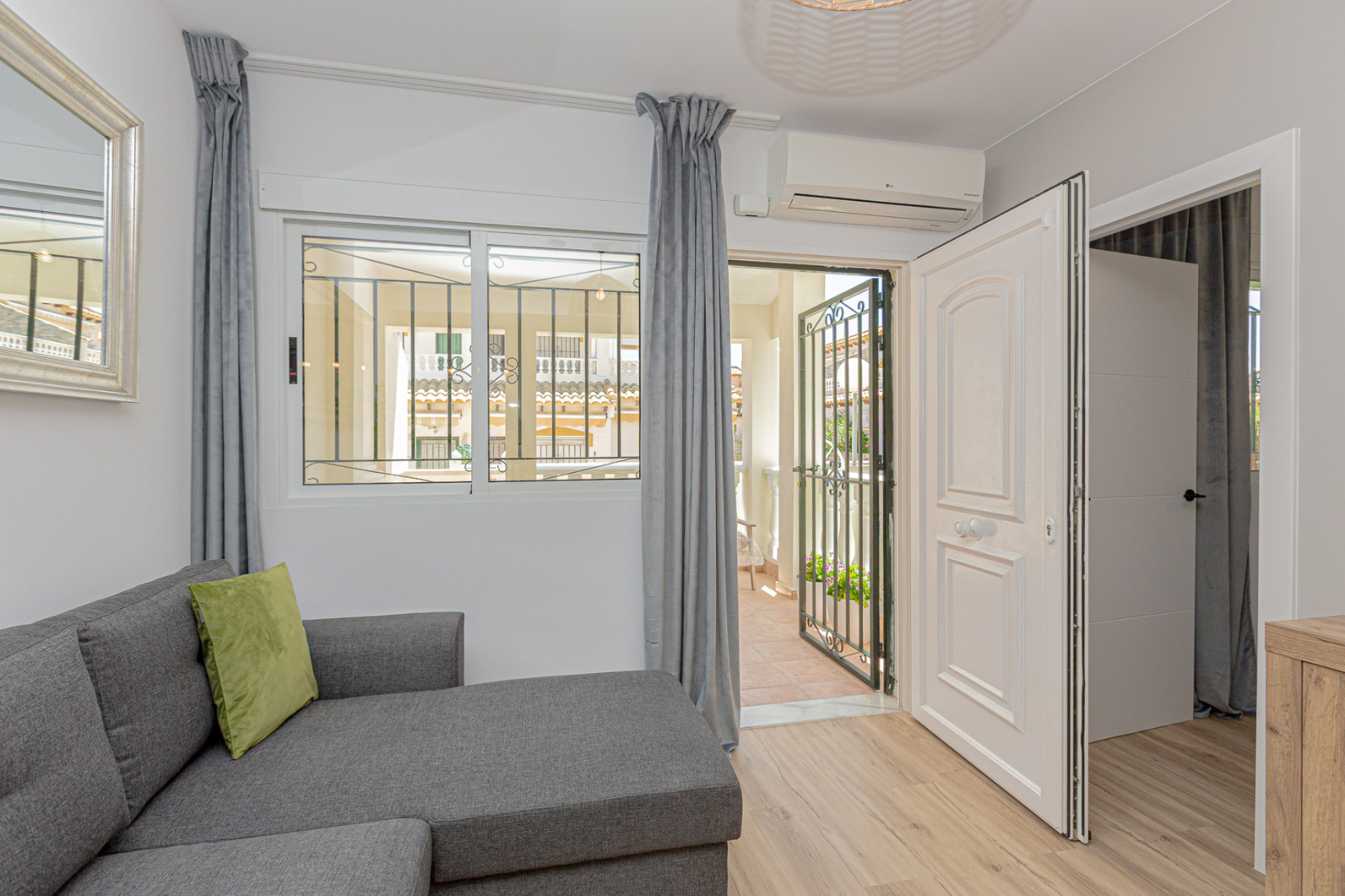 Herverkoop - 2. Town house / tussenwoning - Los Altos - Costa Blanca Zuid