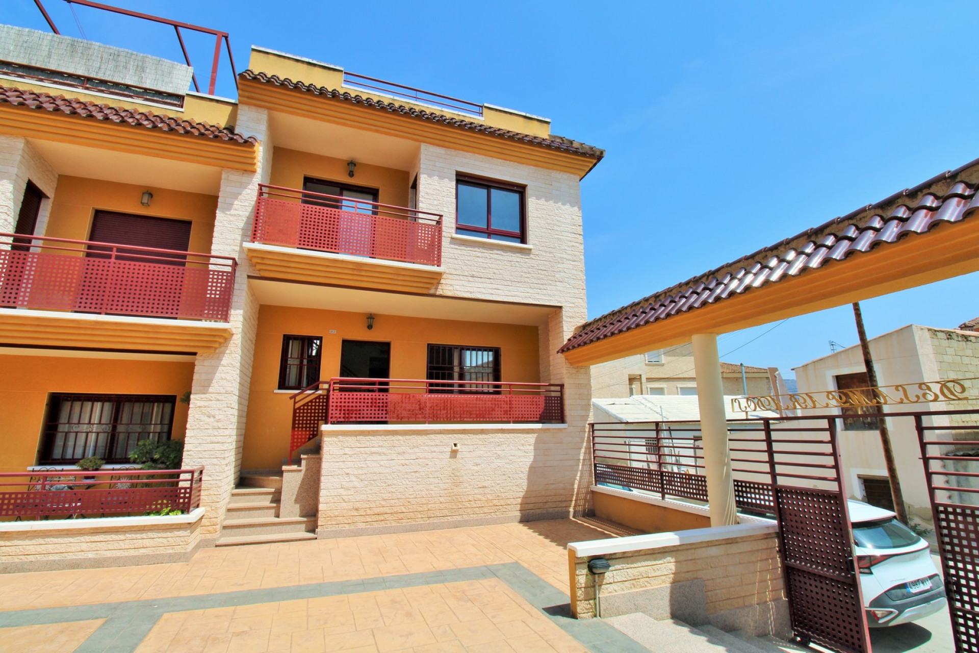 Herverkoop - 2. Town house / tussenwoning - Los Desamparados - Costa Blanca Zuid