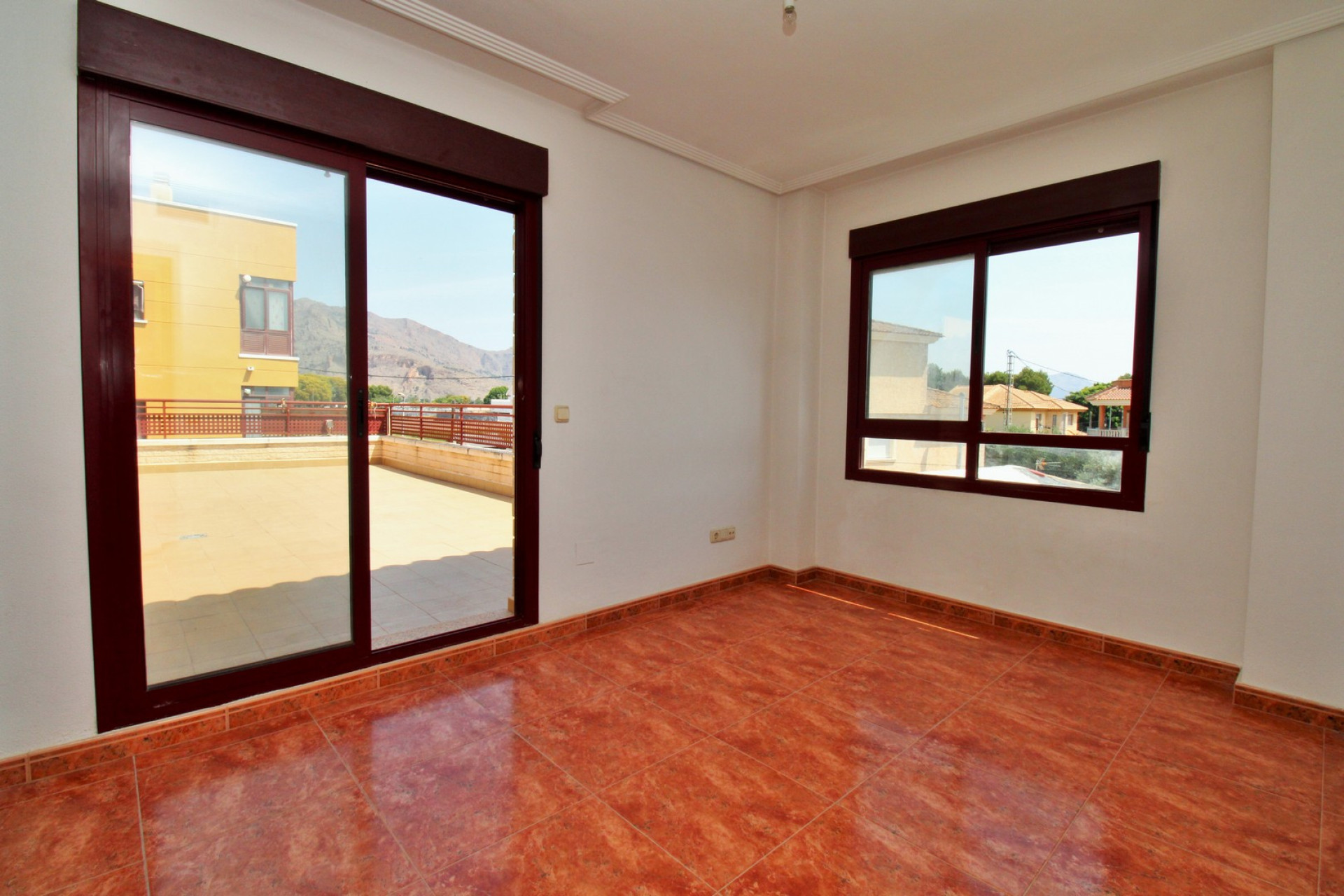Herverkoop - 2. Town house / tussenwoning - Los Desamparados - Costa Blanca Zuid