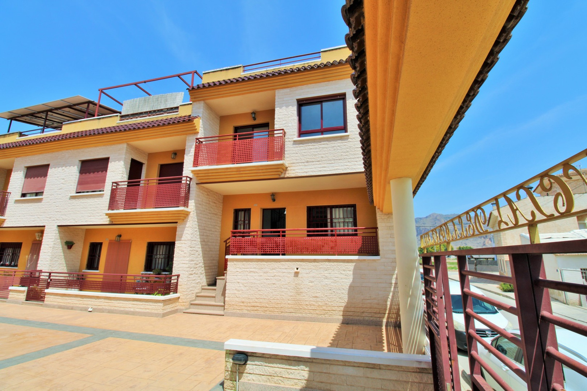 Herverkoop - 2. Town house / tussenwoning - Los Desamparados - Costa Blanca Zuid