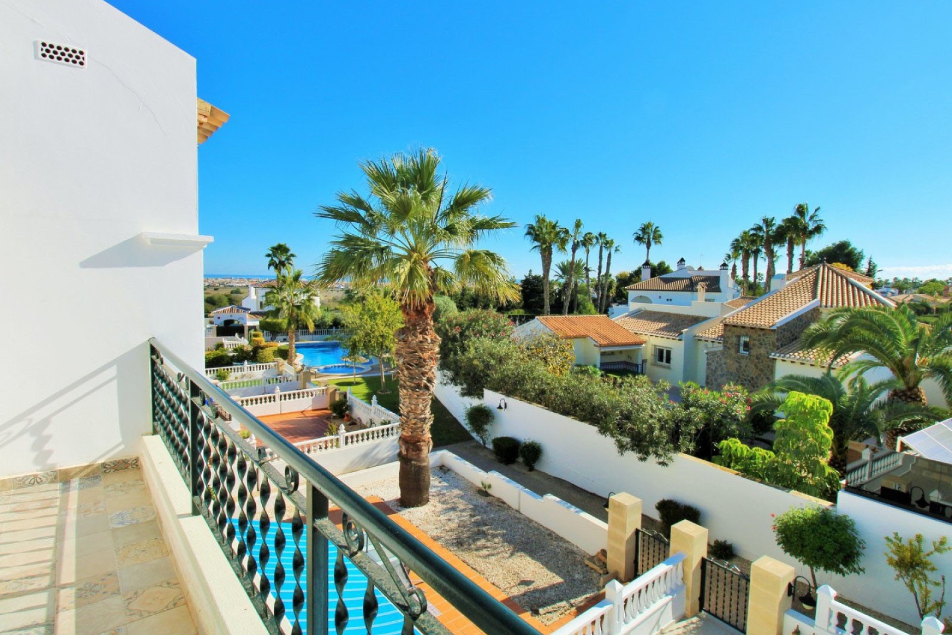 Herverkoop - 2. Town house / tussenwoning - Orihuela Costa - Costa Blanca Zuid