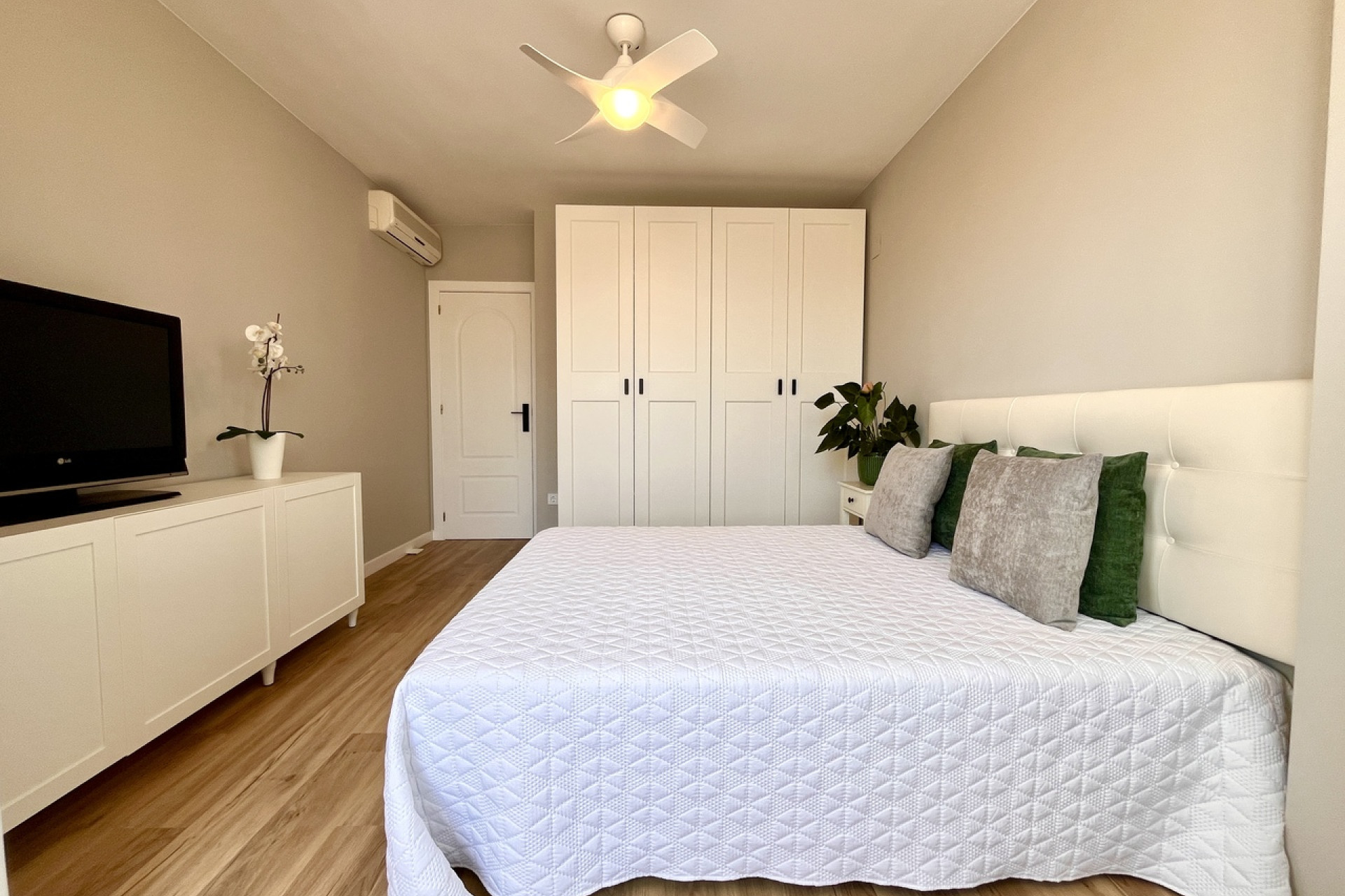 Herverkoop - 2. Town house / tussenwoning - Playa Flamenca - Costa Blanca Zuid