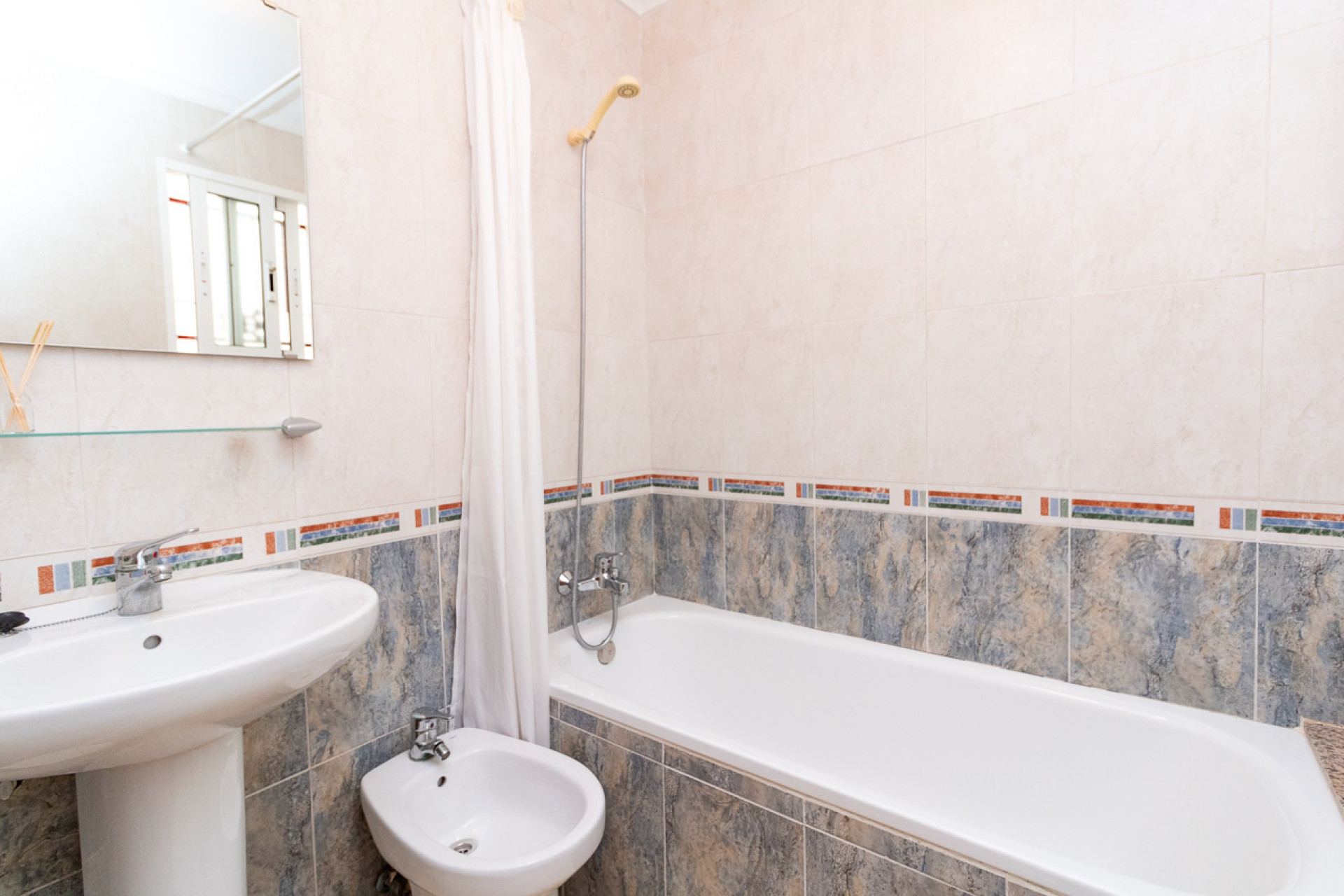 Herverkoop - 2. Town house / tussenwoning - Playa Flamenca - Costa Blanca Zuid