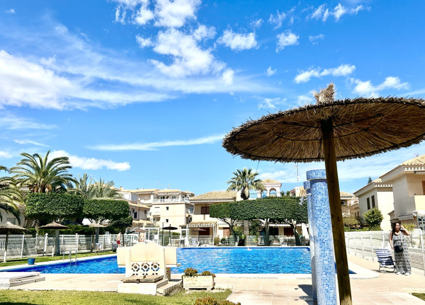 Herverkoop - 2. Town house / tussenwoning - Playa Flamenca - Costa Blanca Zuid