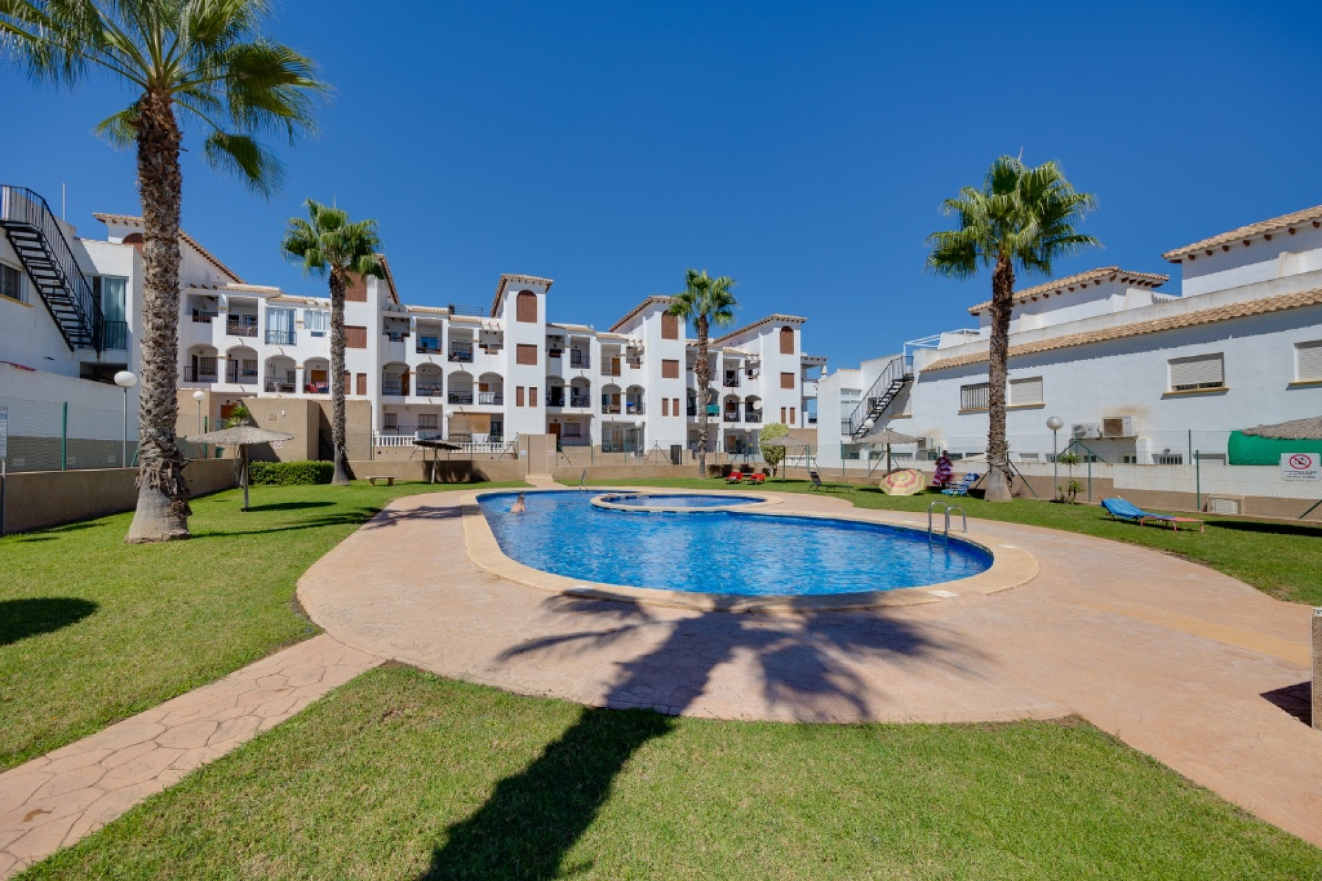 Herverkoop - 2. Town house / tussenwoning - Punta Prima - Costa Blanca Zuid