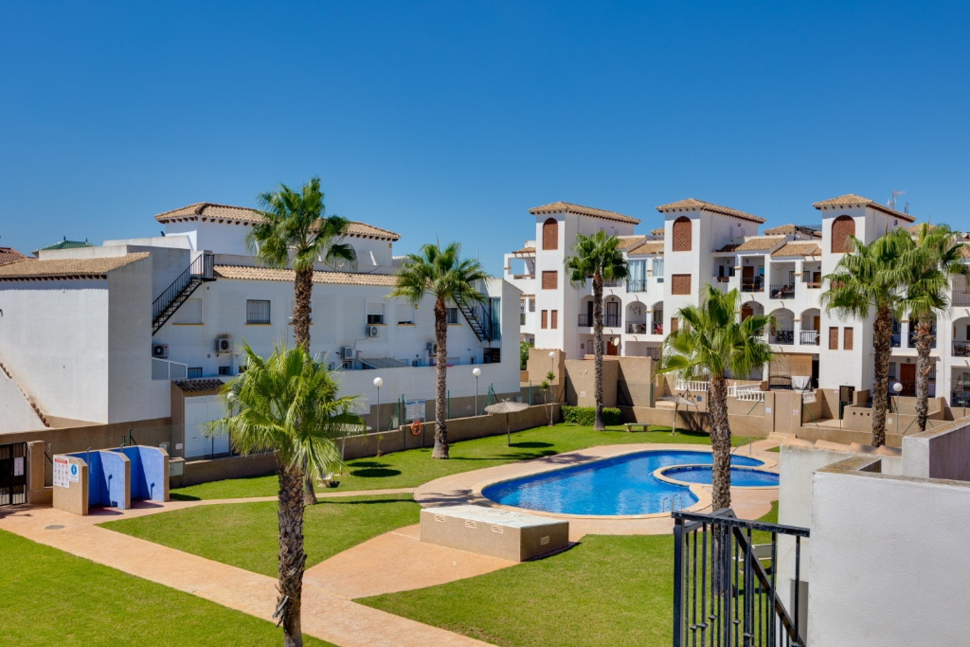 Herverkoop - 2. Town house / tussenwoning - Punta Prima - Costa Blanca Zuid