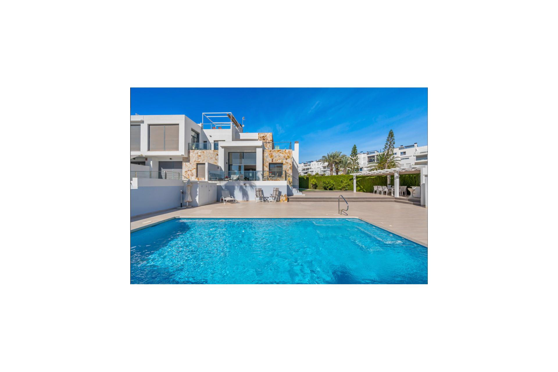 Herverkoop - 2. Town house / tussenwoning - Punta Prima - Costa Blanca Zuid