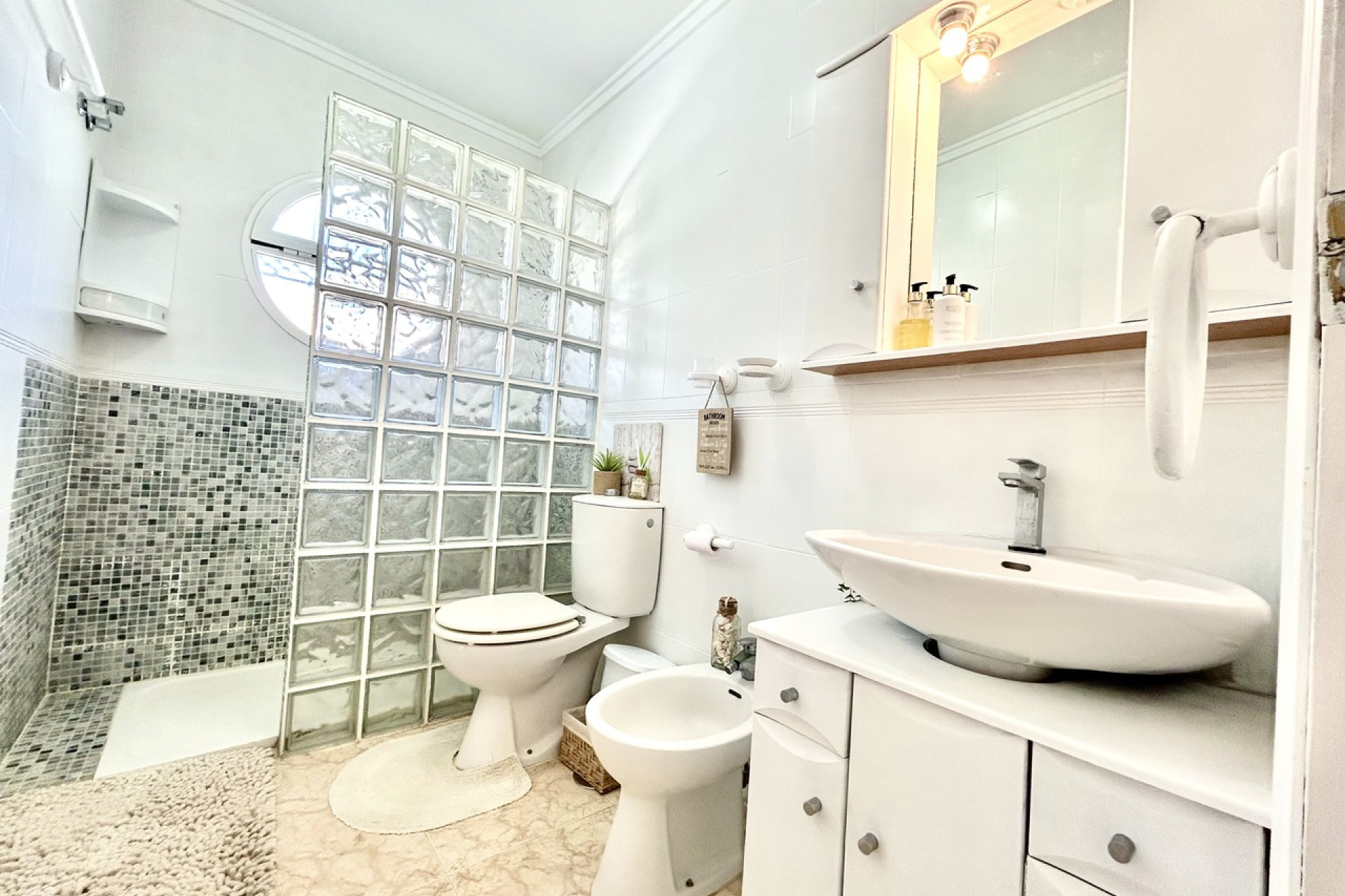 Herverkoop - 2. Town house / tussenwoning - Punta Prima - Costa Blanca Zuid