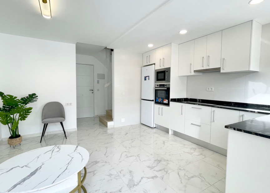 Herverkoop - 2. Town house / tussenwoning - Torrevieja - Costa Blanca Zuid