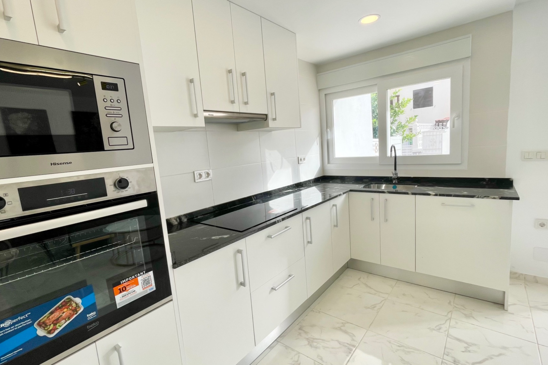 Herverkoop - 2. Town house / tussenwoning - Torrevieja - Costa Blanca Zuid