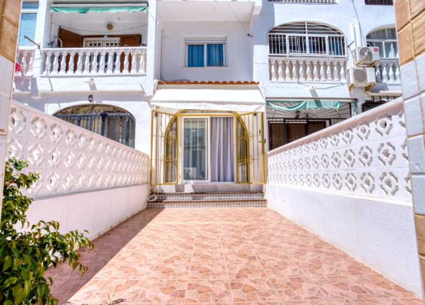 Herverkoop - 2. Town house / tussenwoning - Torrevieja - Costa Blanca Zuid