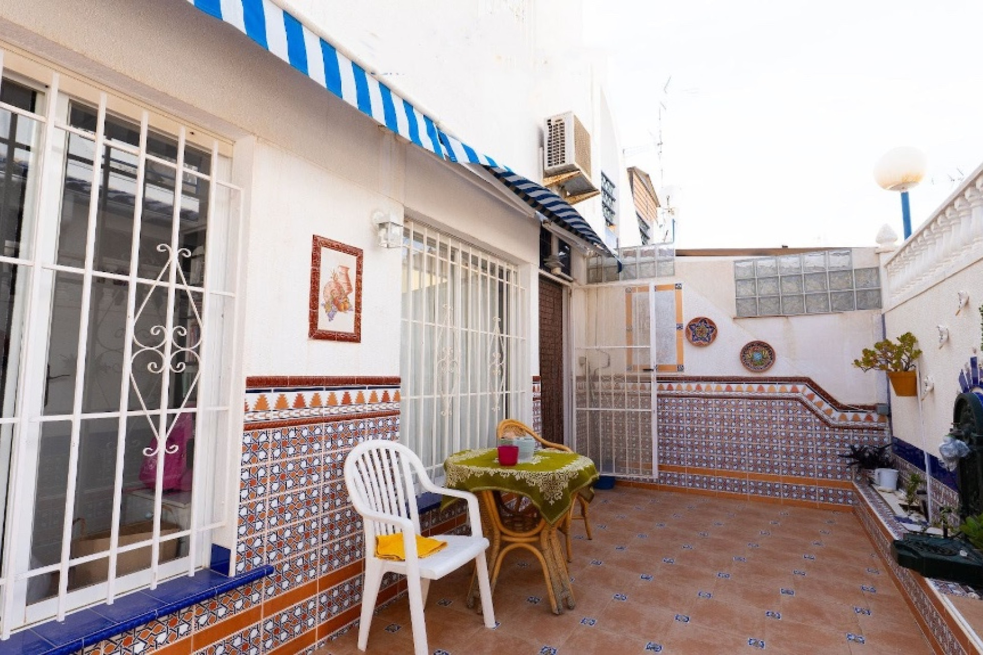 Herverkoop - 2. Town house / tussenwoning - Torrevieja - Costa Blanca Zuid