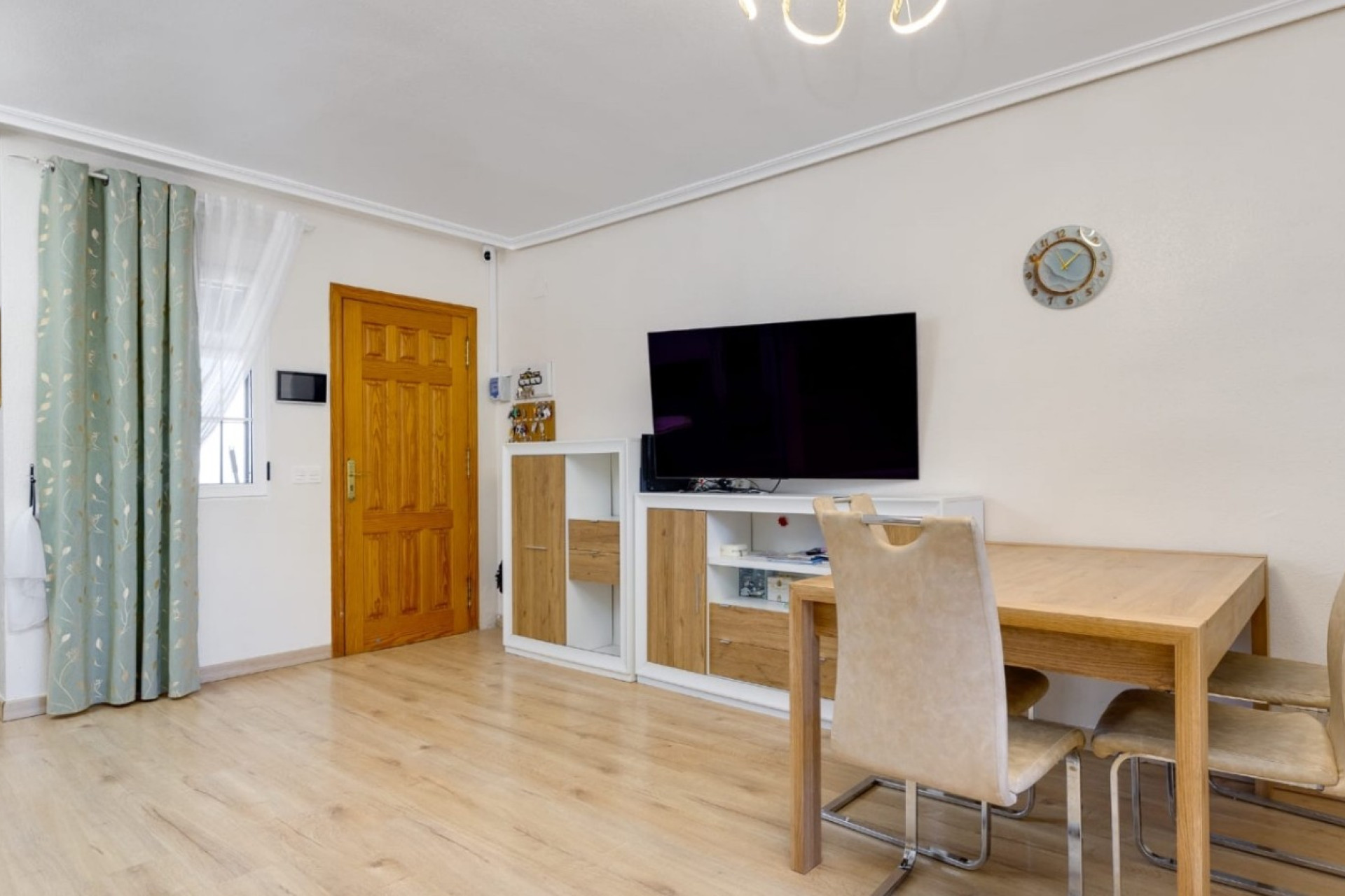 Herverkoop - 2. Town house / tussenwoning - Torrevieja - Costa Blanca Zuid