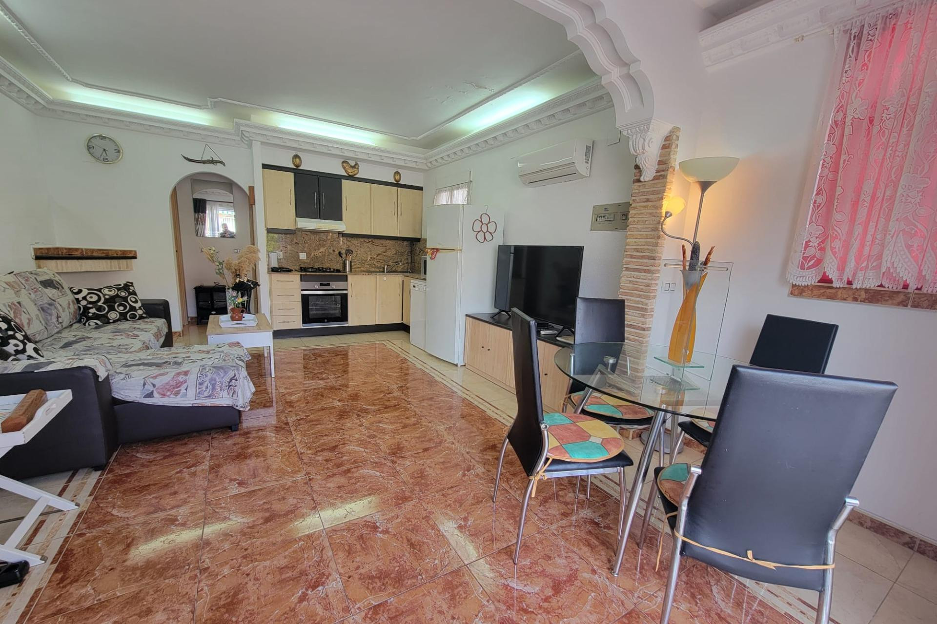 Herverkoop - 2. Town house / tussenwoning - Torrevieja - Costa Blanca Zuid