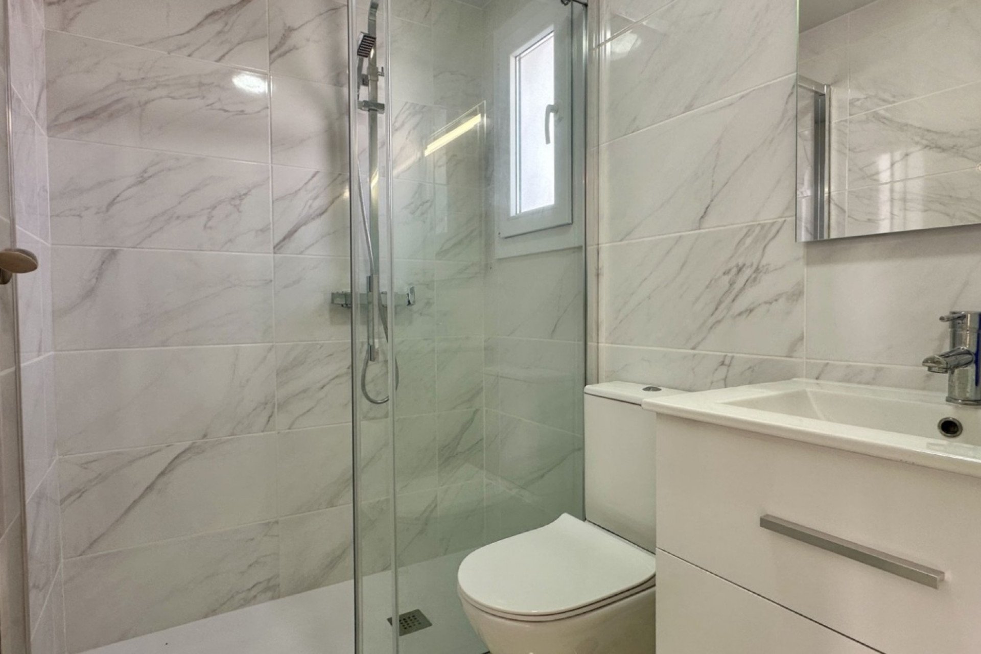 Herverkoop - 2. Town house / tussenwoning - Torrevieja - Costa Blanca Zuid