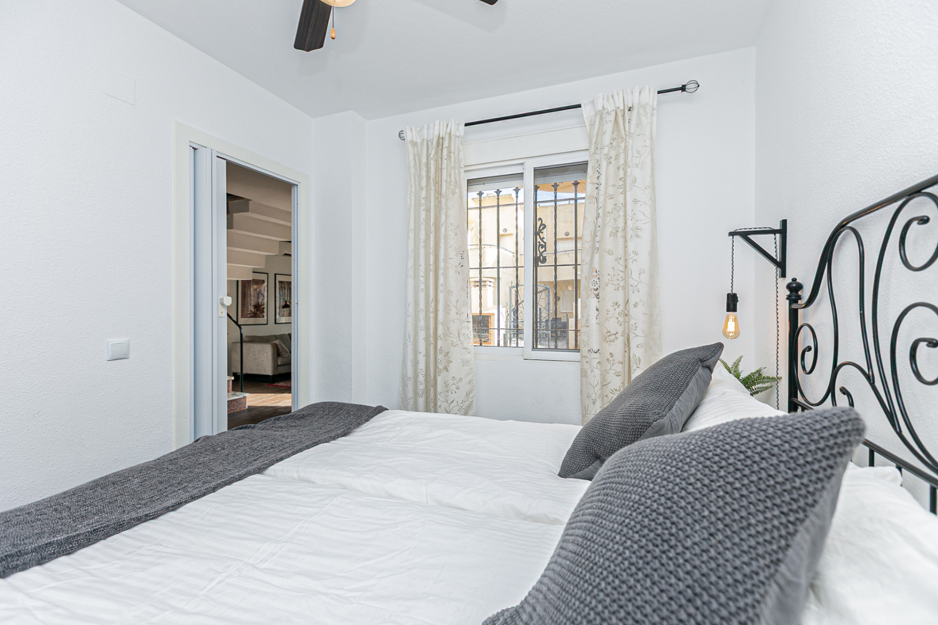 Herverkoop - 2. Town house / tussenwoning - Torrevieja - Torretas