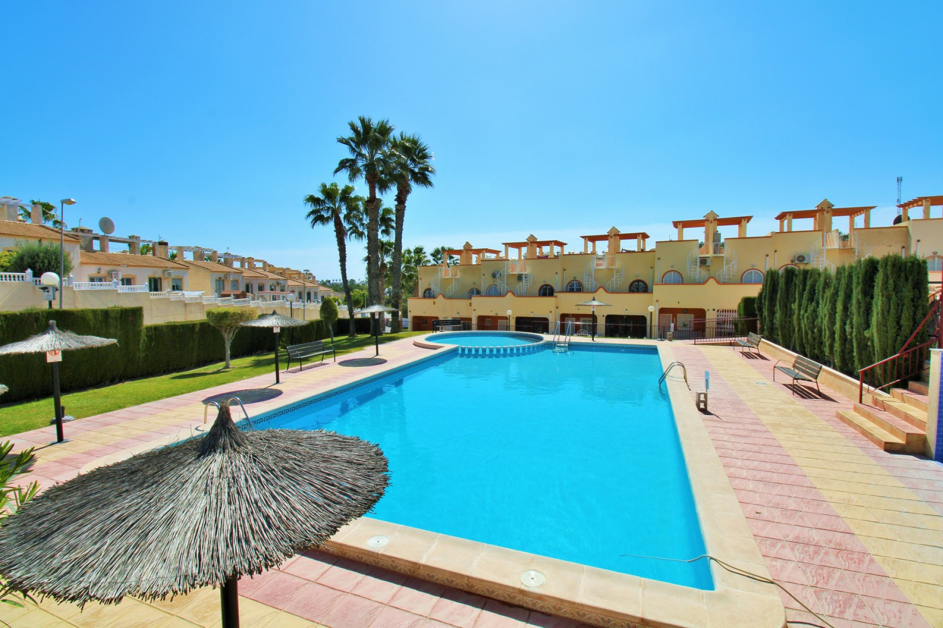 Herverkoop - 2. Town house / tussenwoning - Villamartin - Costa Blanca Zuid