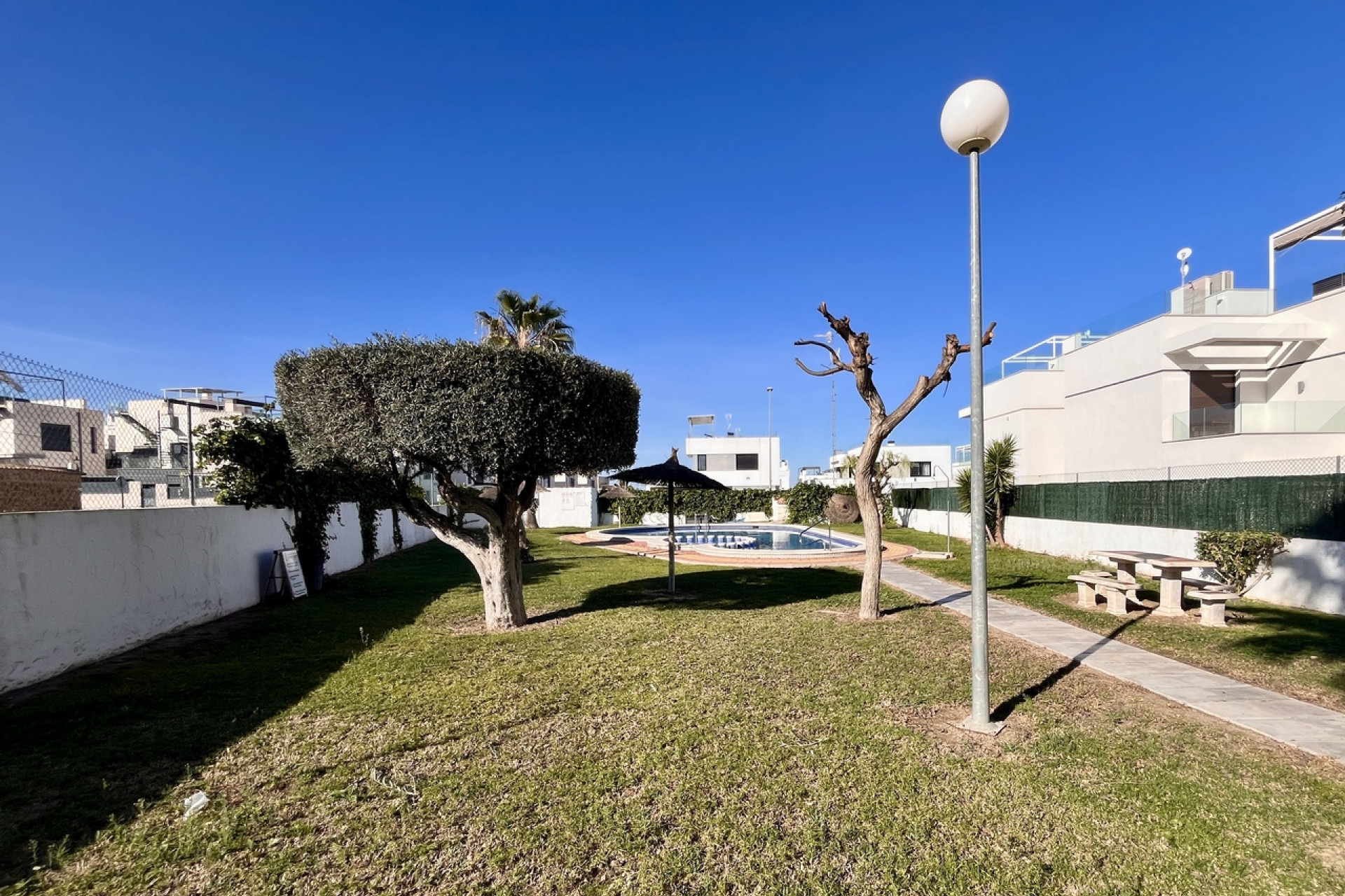 Herverkoop - 2. Town house - Villamartin - Orihuela Costa