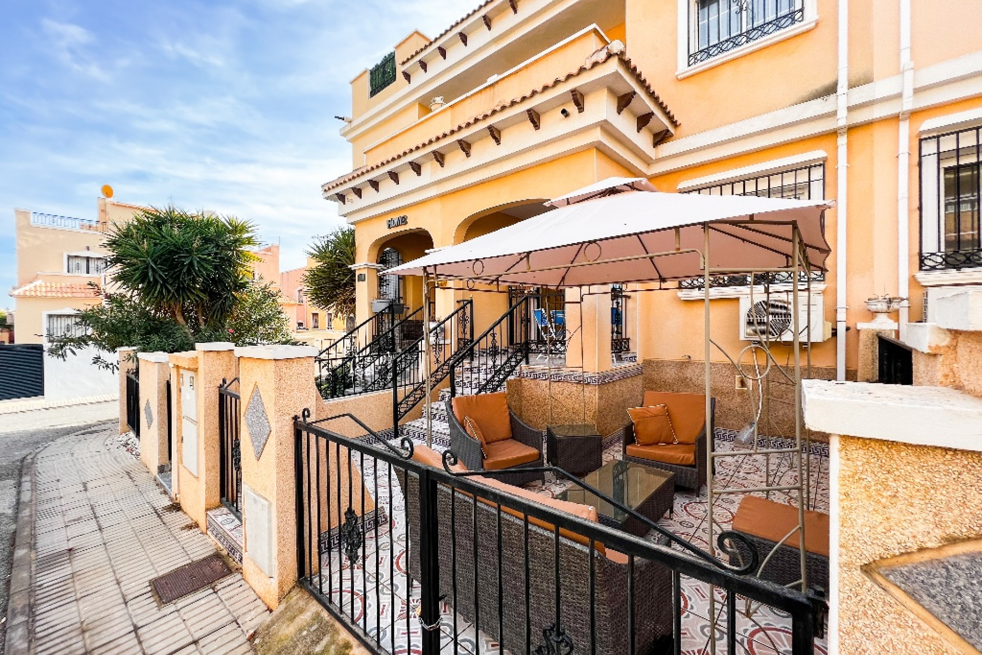 Herverkoop - 2. Town house - Villamartin - Orihuela Costa