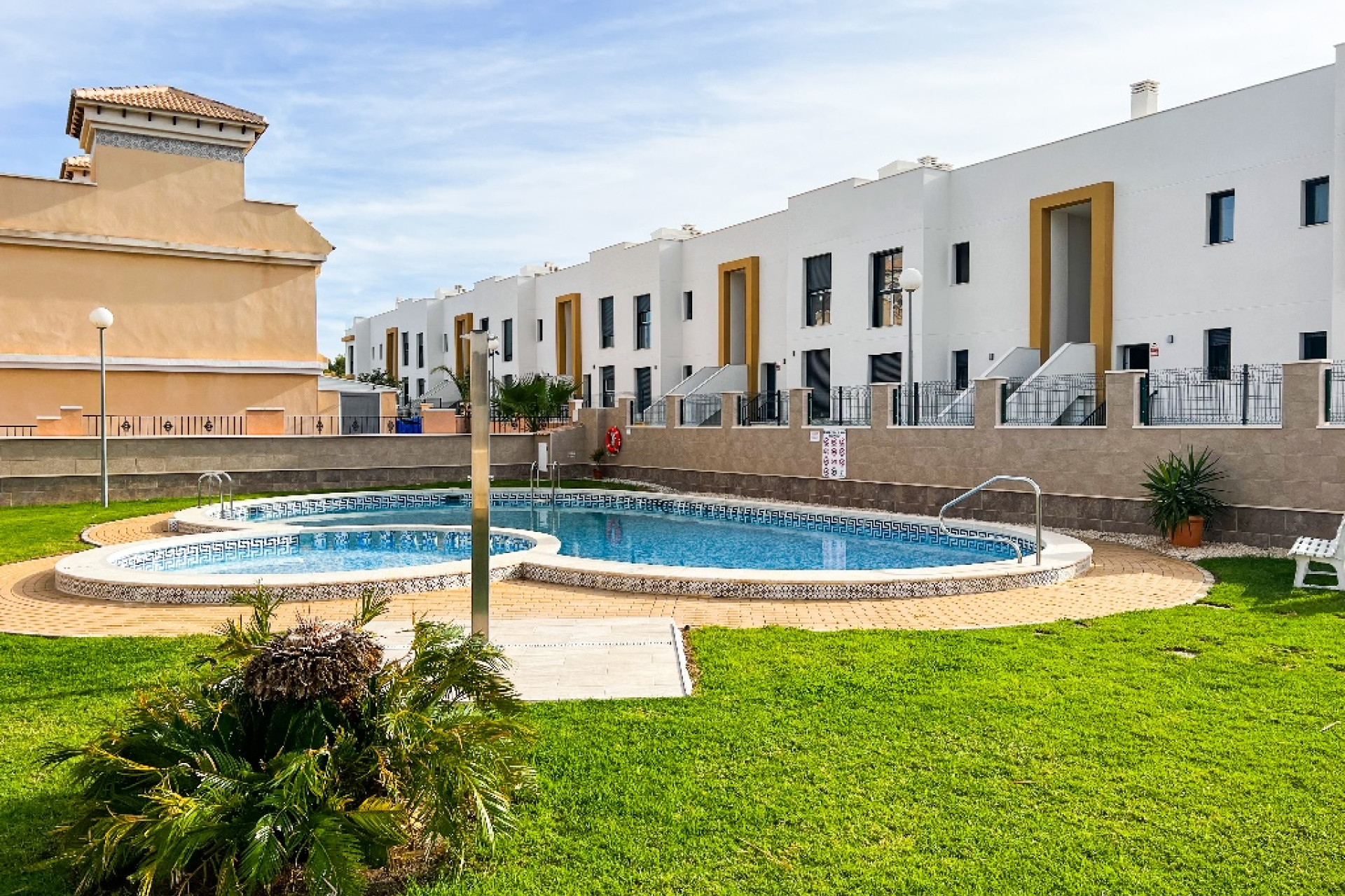 Herverkoop - 2. Town house - Villamartin - Orihuela Costa