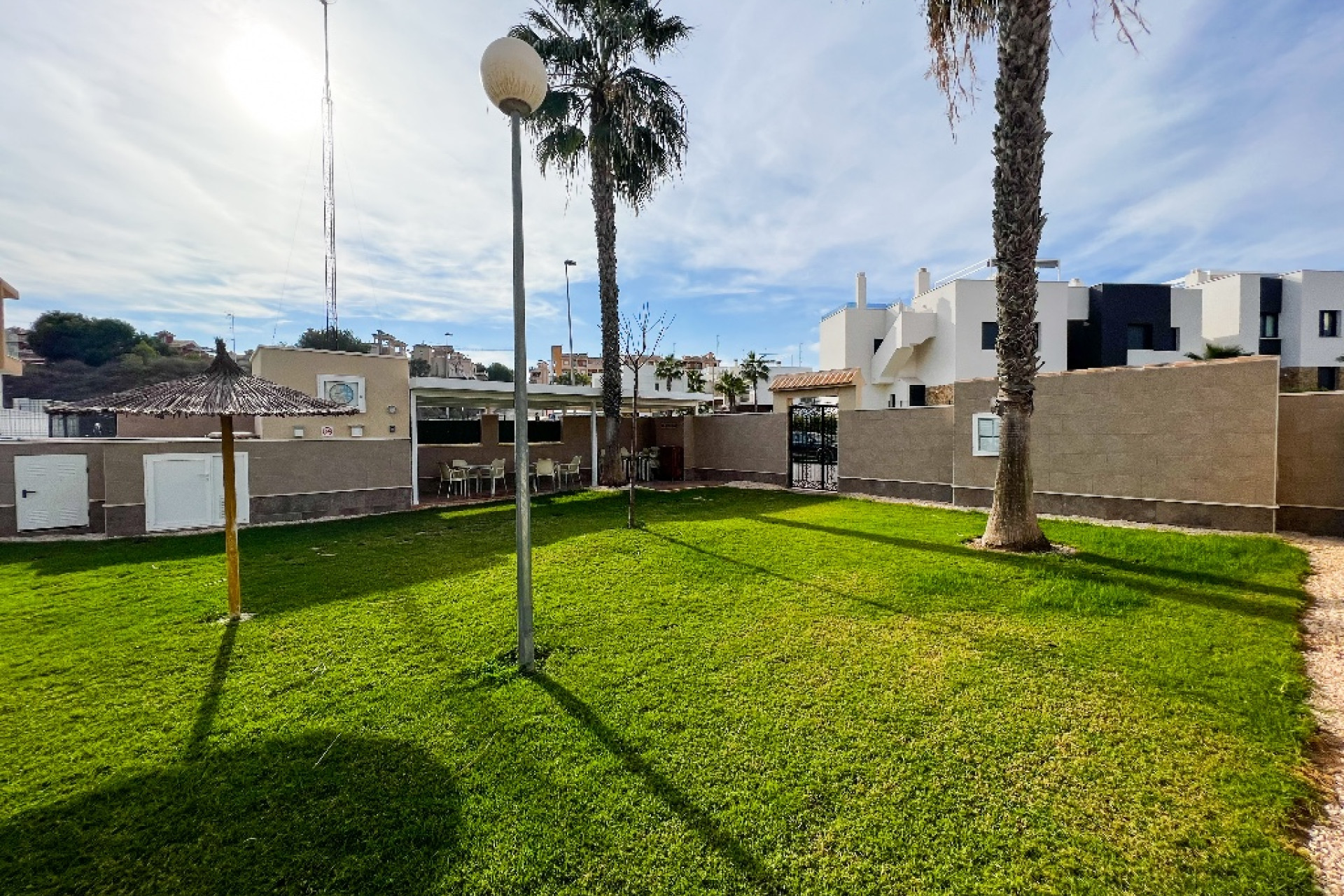 Herverkoop - 2. Town house - Villamartin - Orihuela Costa