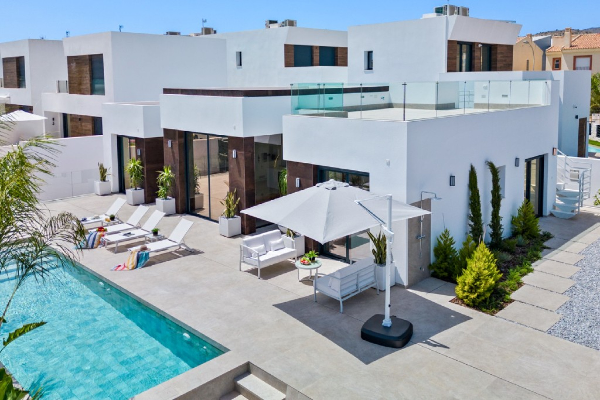 Herverkoop - 3. Halfvrijstaand huis - Alicante - Costa Blanca Noord