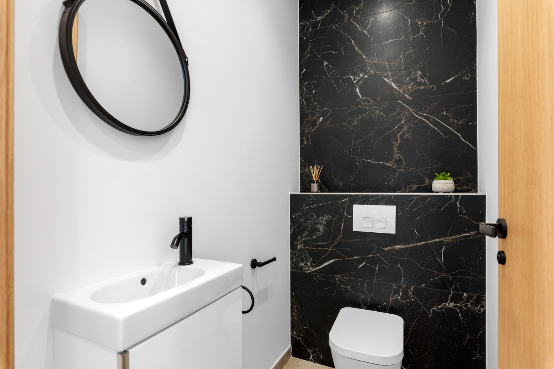 Herverkoop - 3. Halfvrijstaand huis - Benijofar - Costa Blanca Zuid