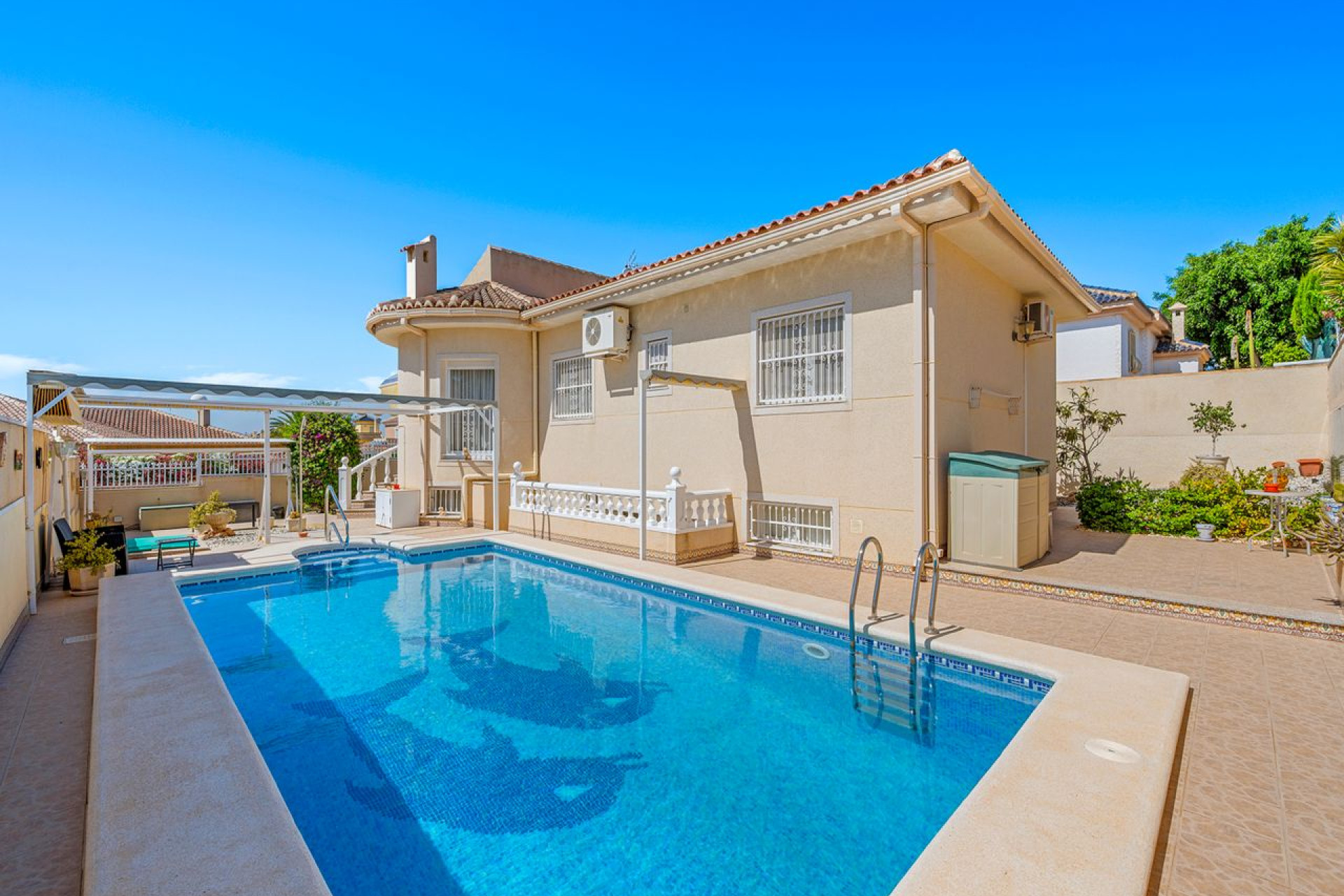 Herverkoop - 3. Halfvrijstaand huis - Benijofar - Costa Blanca Zuid