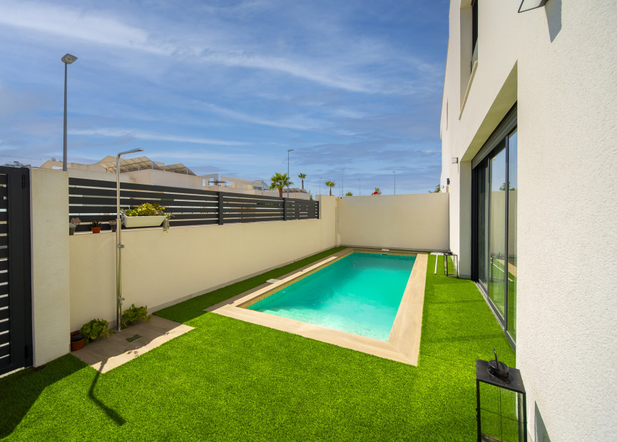 Herverkoop - 3. Halfvrijstaand huis - Benijofar - Costa Blanca Zuid