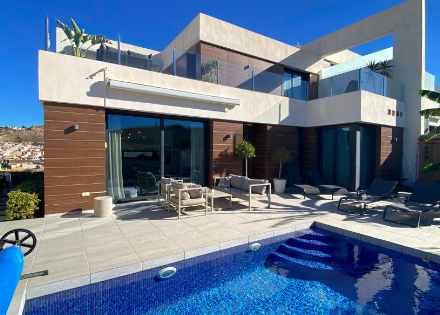 Herverkoop - 3. Halfvrijstaand huis - Benijofar - Costa Blanca Zuid