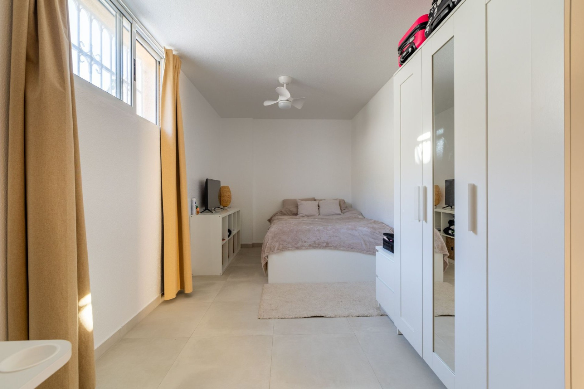 Herverkoop - 3. Halfvrijstaand huis - Benimar - Costa Blanca Zuid