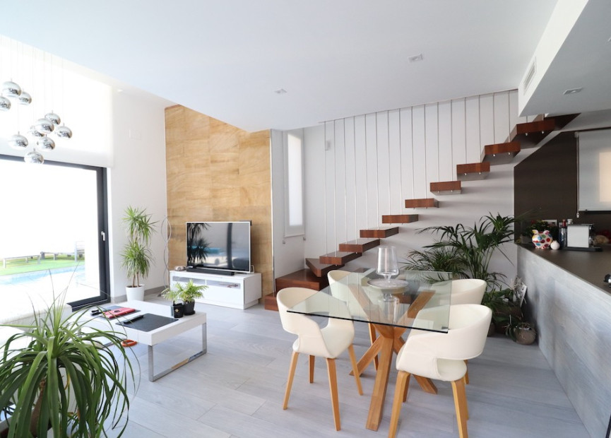 Herverkoop - 3. Halfvrijstaand huis - Cabo Roig - Costa Blanca Zuid