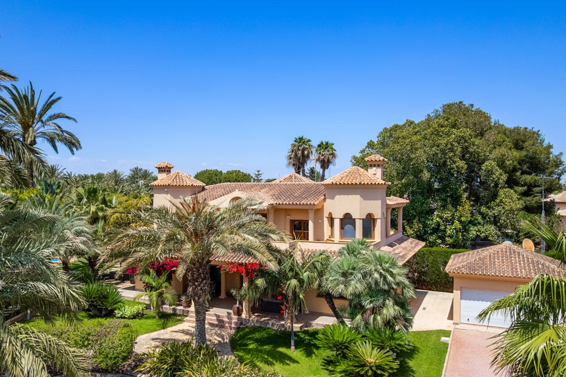 Herverkoop - 3. Halfvrijstaand huis - Elche - Costa Blanca Zuid