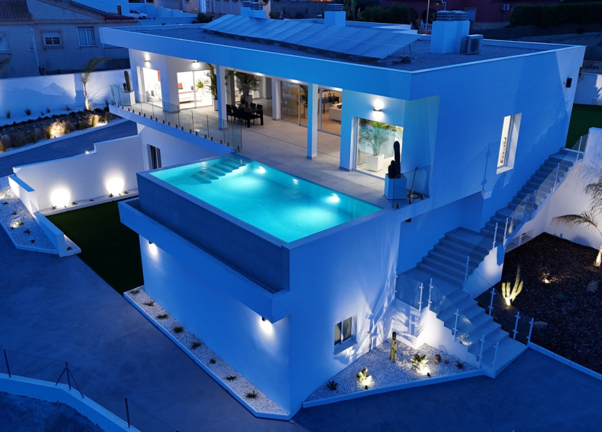 Herverkoop - 3. Halfvrijstaand huis - La Marina - Costa Blanca Noord