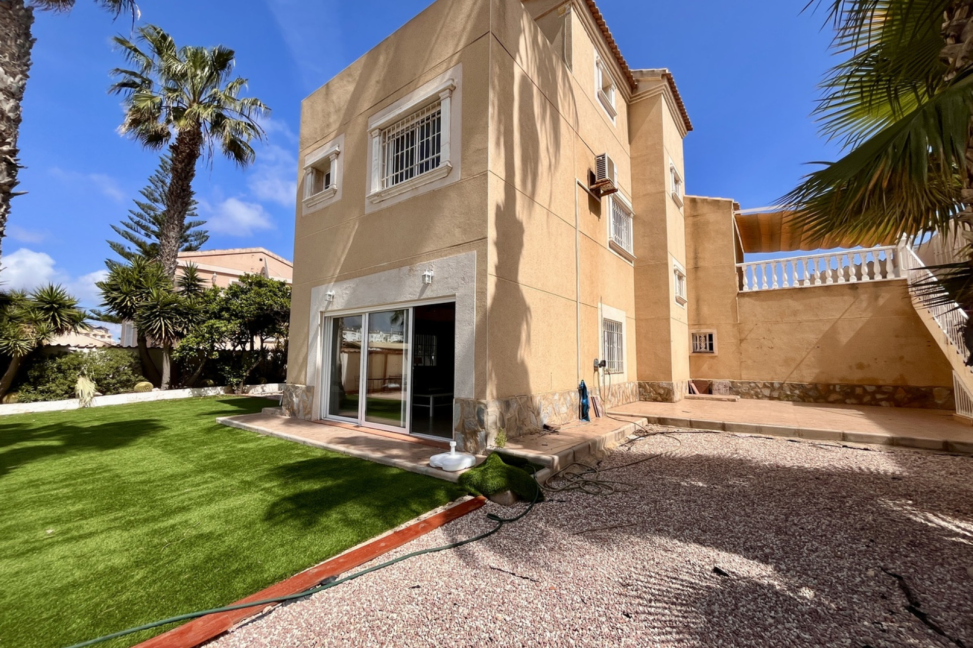 Herverkoop - 3. Halfvrijstaand huis - La Zenia - Costa Blanca Zuid