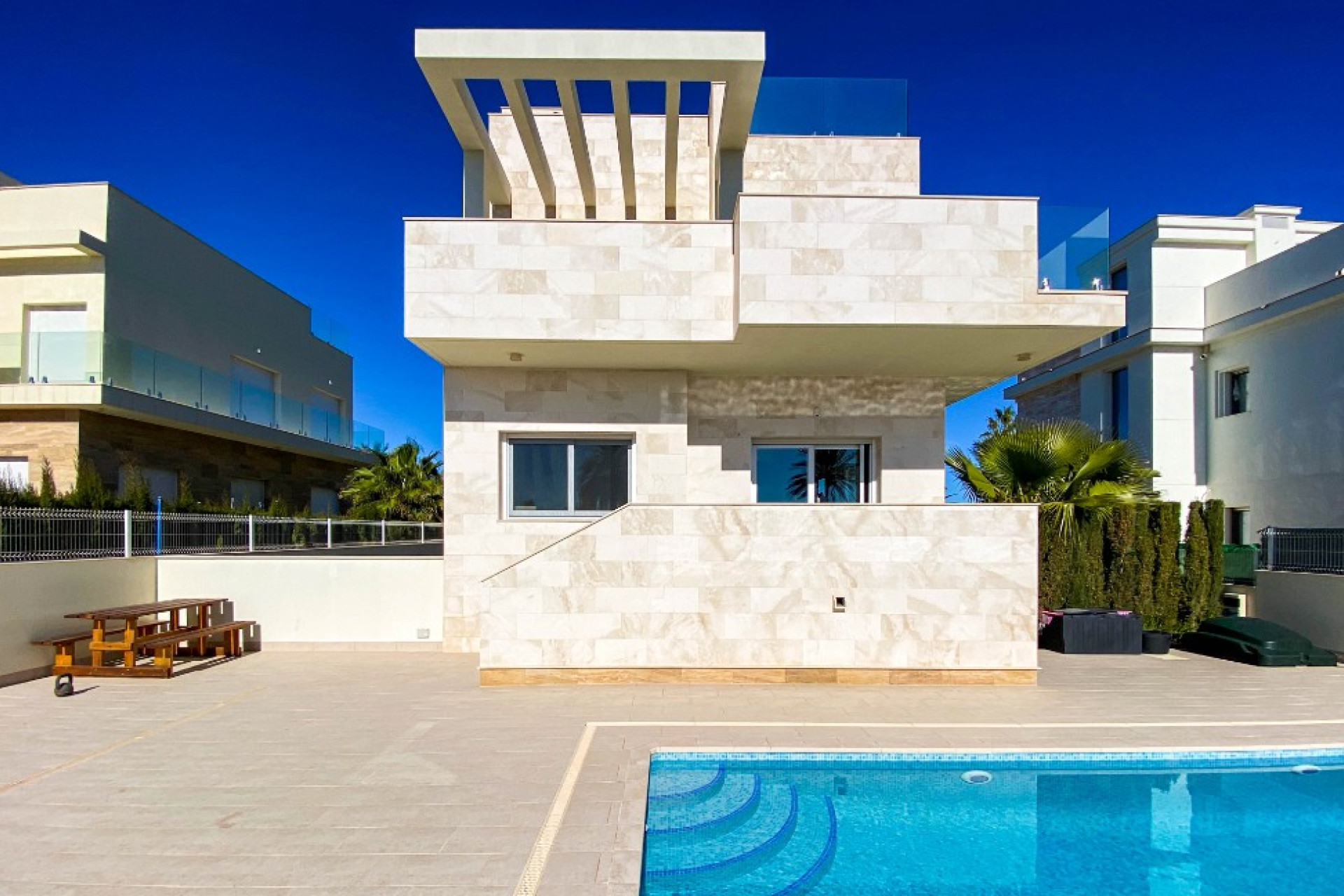 Herverkoop - 3. Halfvrijstaand huis - La Zenia - Costa Blanca Zuid