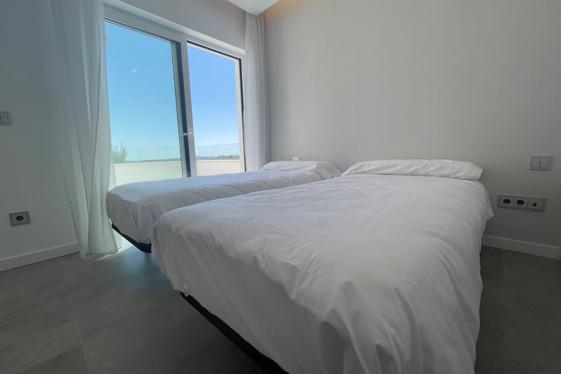 Herverkoop - 3. Halfvrijstaand huis - Las Colinas Golf and Country Club - Costa Blanca Zuid