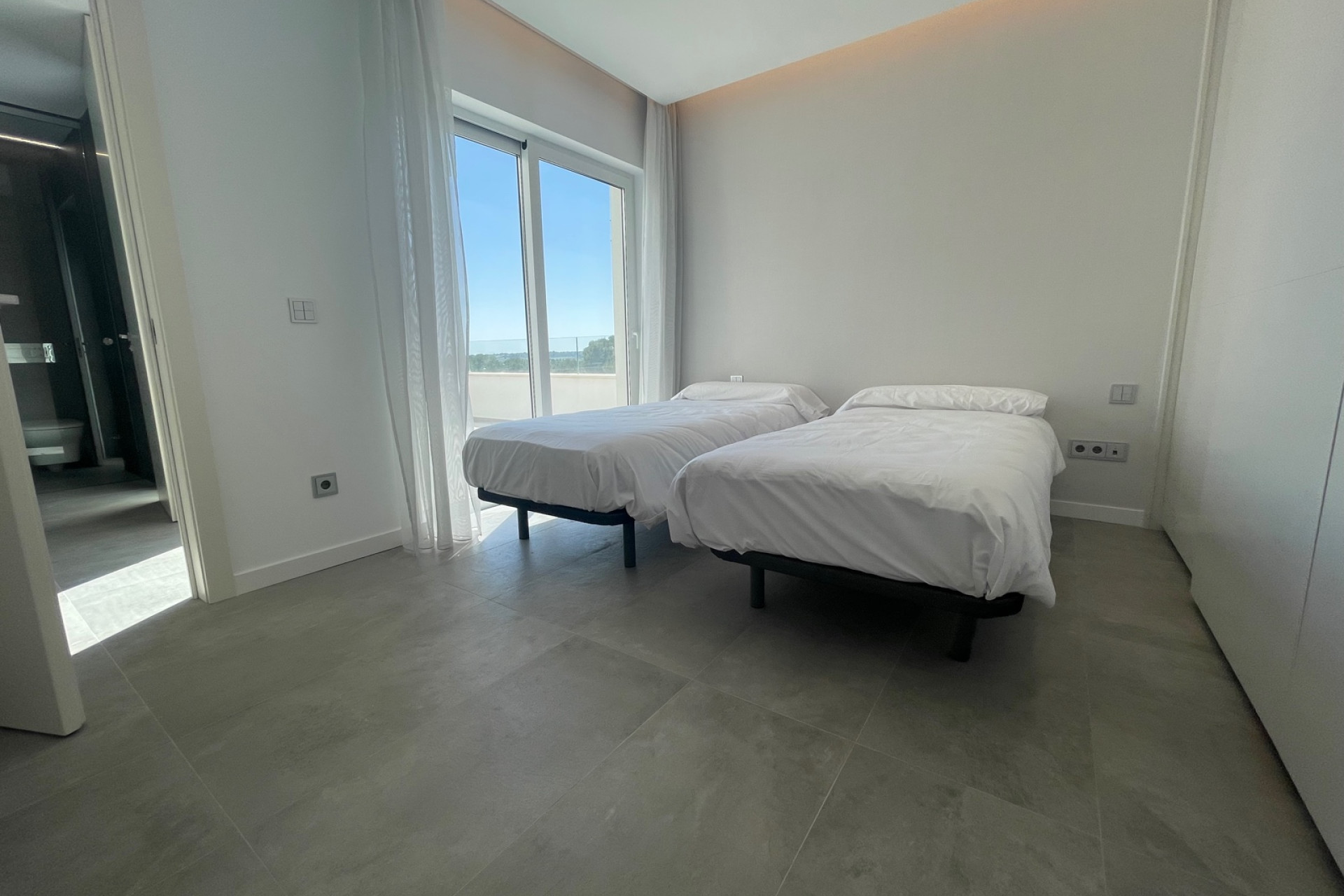 Herverkoop - 3. Halfvrijstaand huis - Las Colinas Golf and Country Club - Costa Blanca Zuid