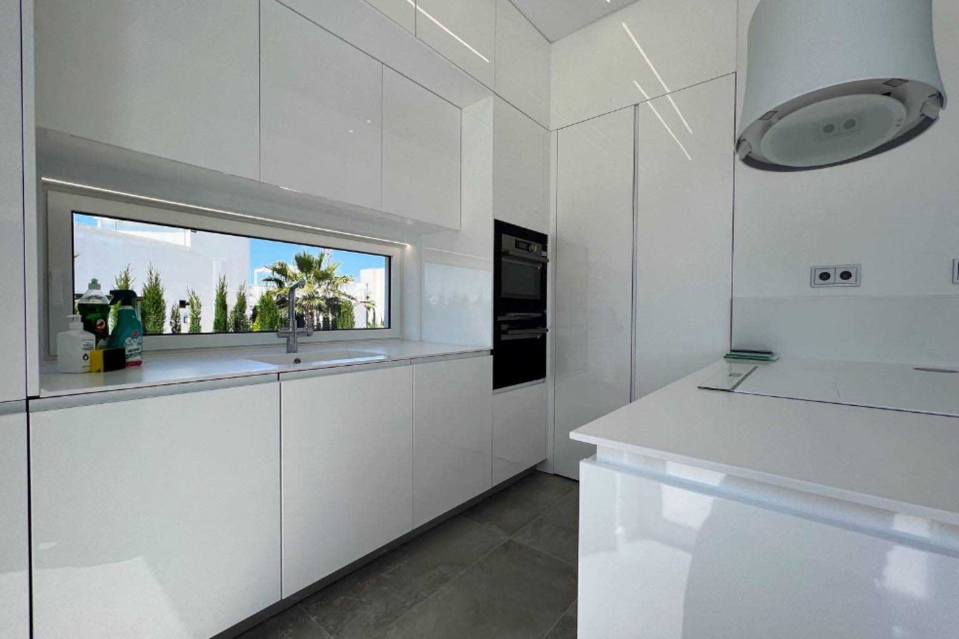 Herverkoop - 3. Halfvrijstaand huis - Las Colinas Golf and Country Club - Costa Blanca Zuid