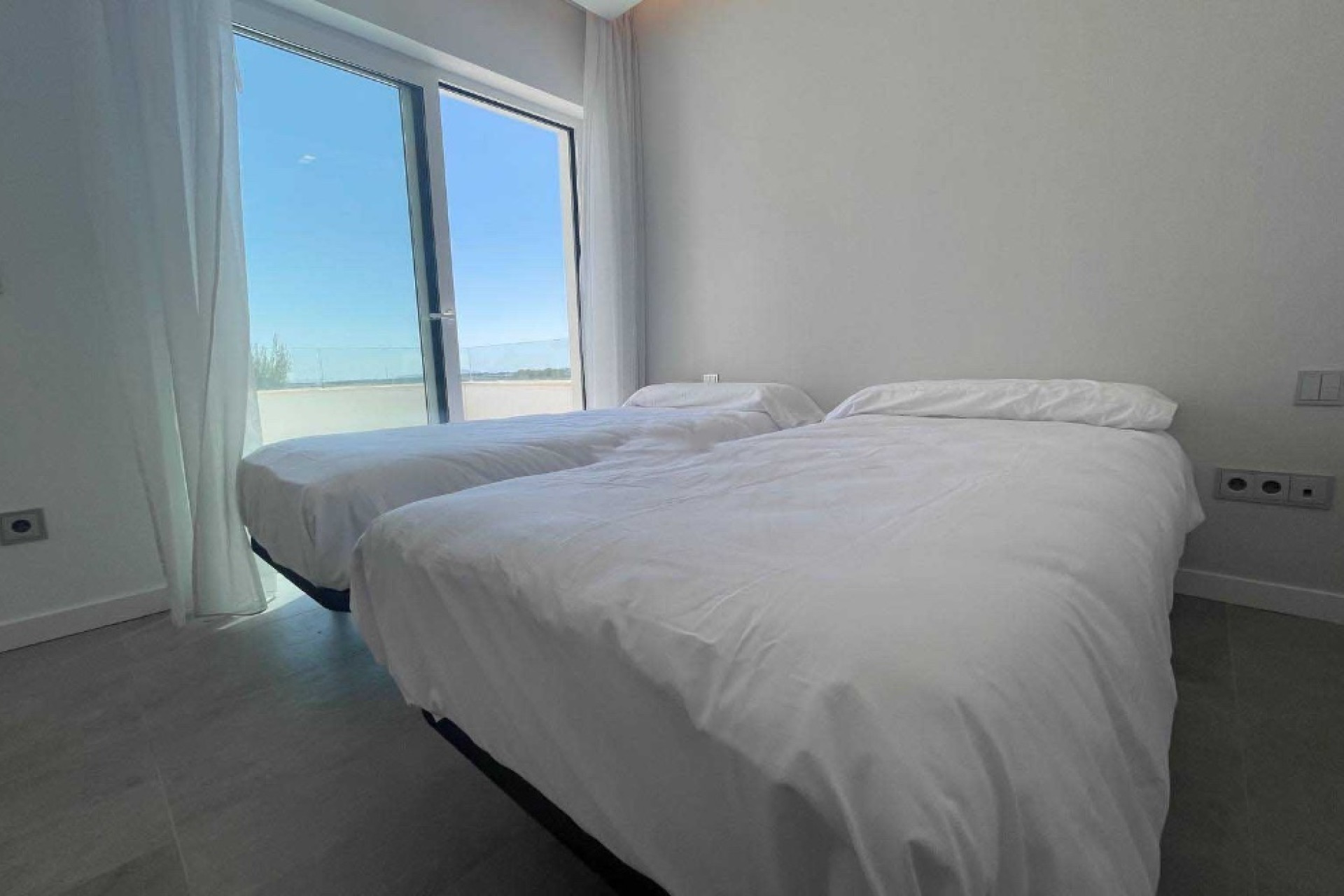 Herverkoop - 3. Halfvrijstaand huis - Las Colinas Golf and Country Club - Costa Blanca Zuid