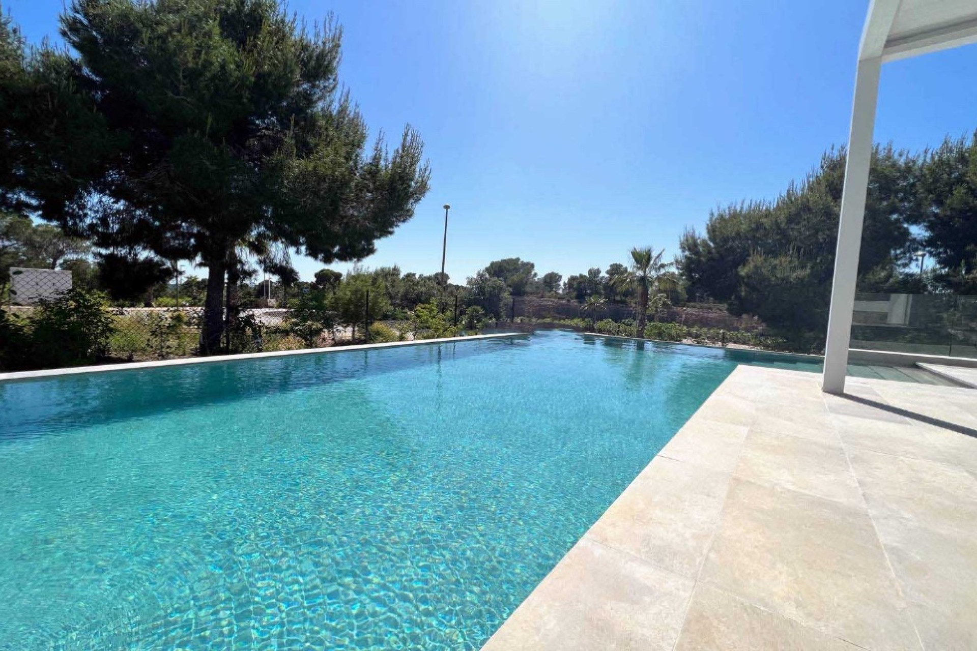 Herverkoop - 3. Halfvrijstaand huis - Las Colinas Golf and Country Club - Costa Blanca Zuid