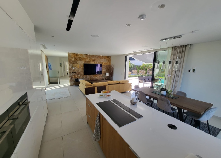 Herverkoop - 3. Halfvrijstaand huis - Las Colinas Golf and Country Club - Costa Blanca Zuid