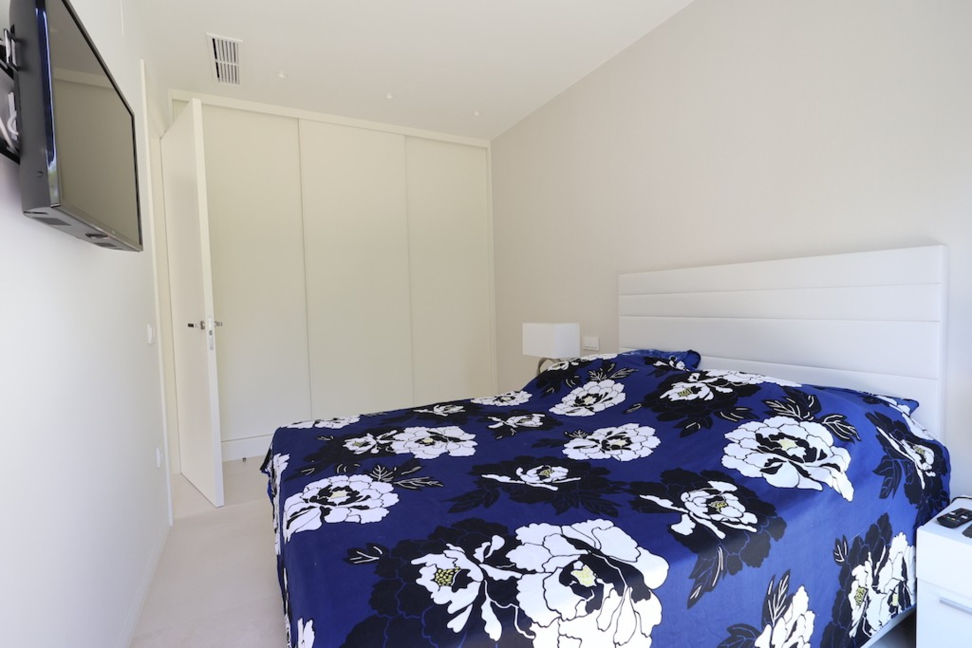 Herverkoop - 3. Halfvrijstaand huis - Las Colinas Golf and Country Club - Costa Blanca Zuid