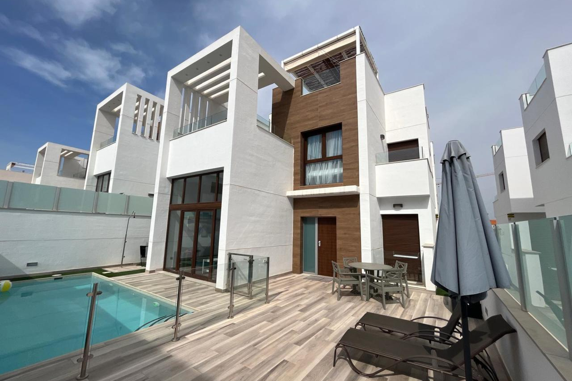 Herverkoop - 3. Halfvrijstaand huis - Los Altos - Costa Blanca Zuid