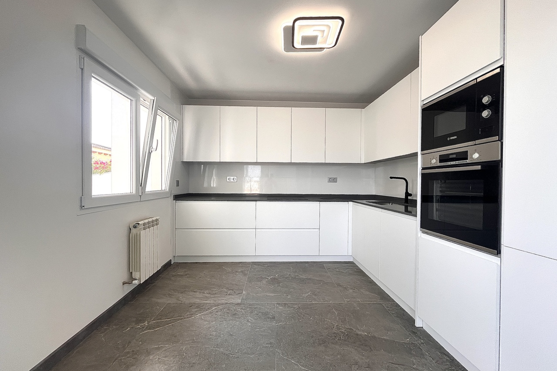 Herverkoop - 3. Halfvrijstaand huis - Los Balcones - Costa Blanca Zuid