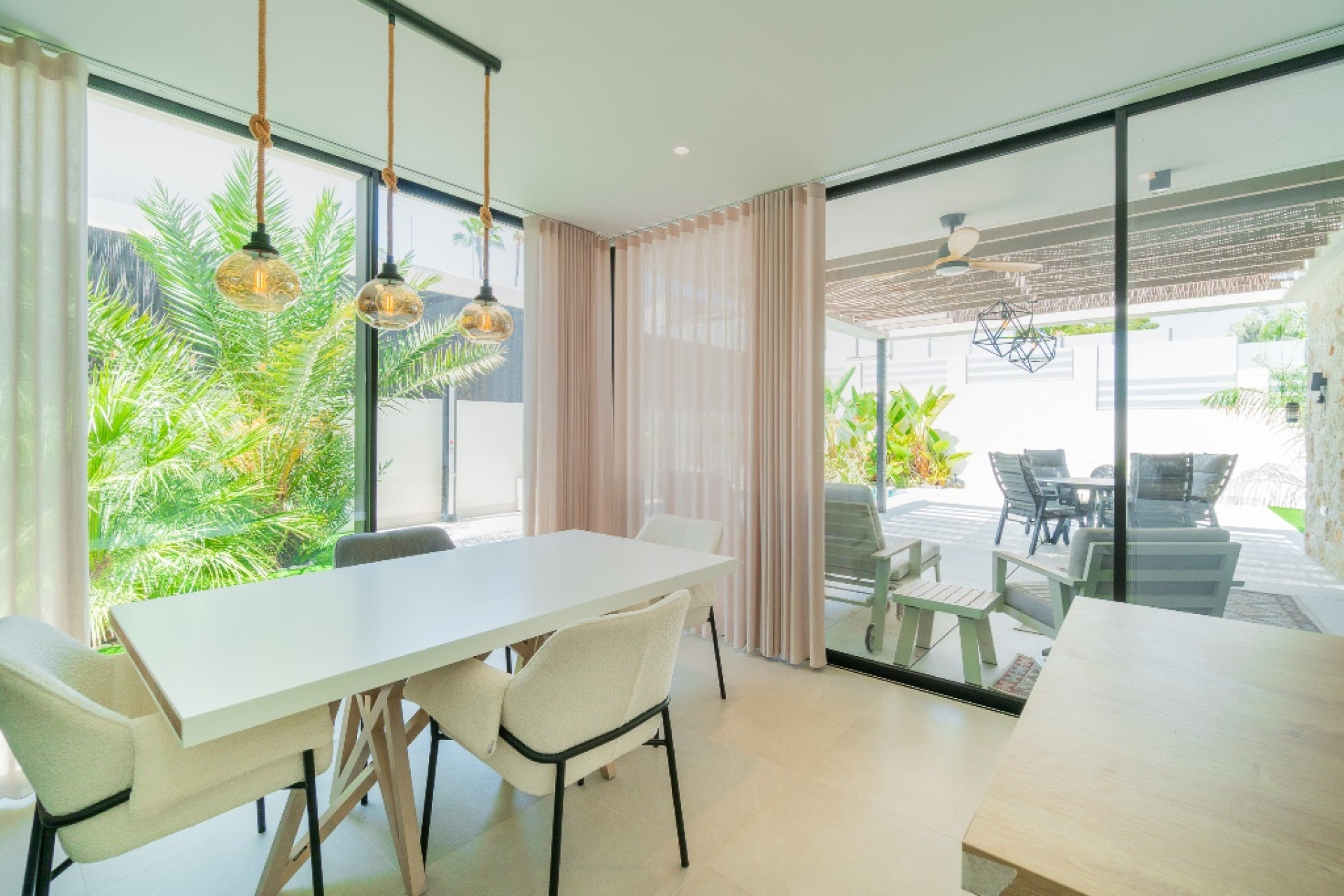 Herverkoop - 3. Halfvrijstaand huis - Los Balcones - Costa Blanca Zuid