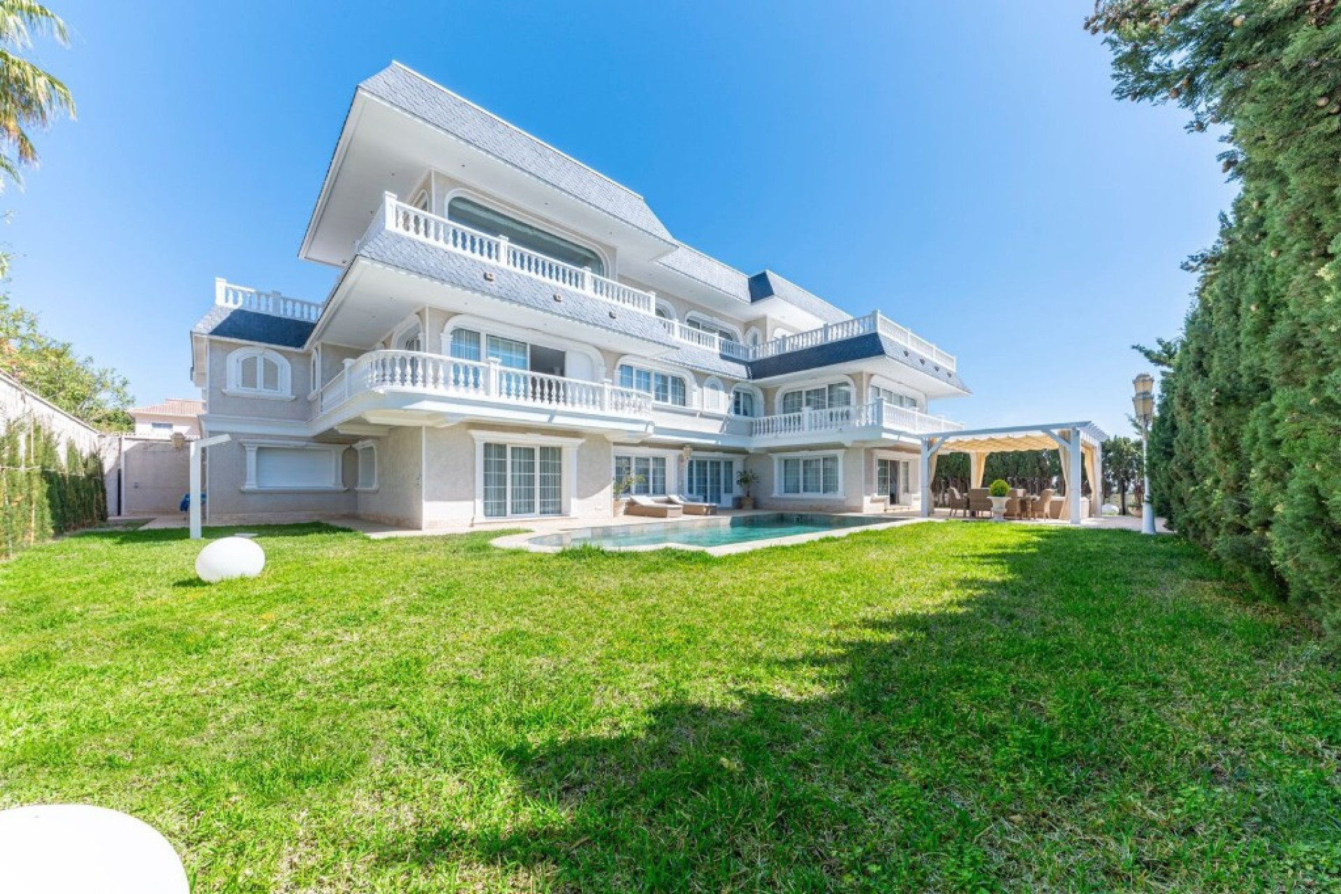 Herverkoop - 3. Halfvrijstaand huis - Playa San Juan - Costa Blanca Noord