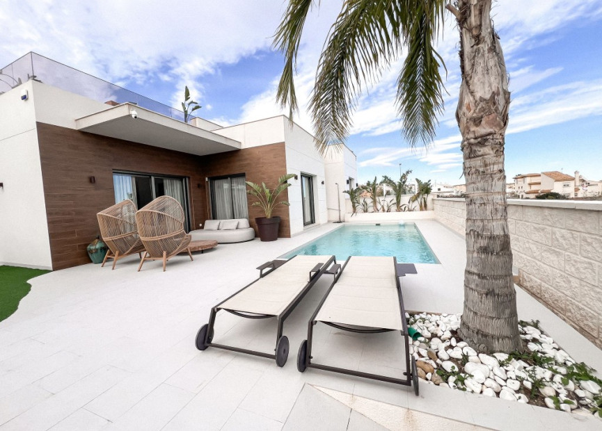 Herverkoop - 3. Halfvrijstaand huis - San Miguel de Salinas - Costa Blanca Zuid