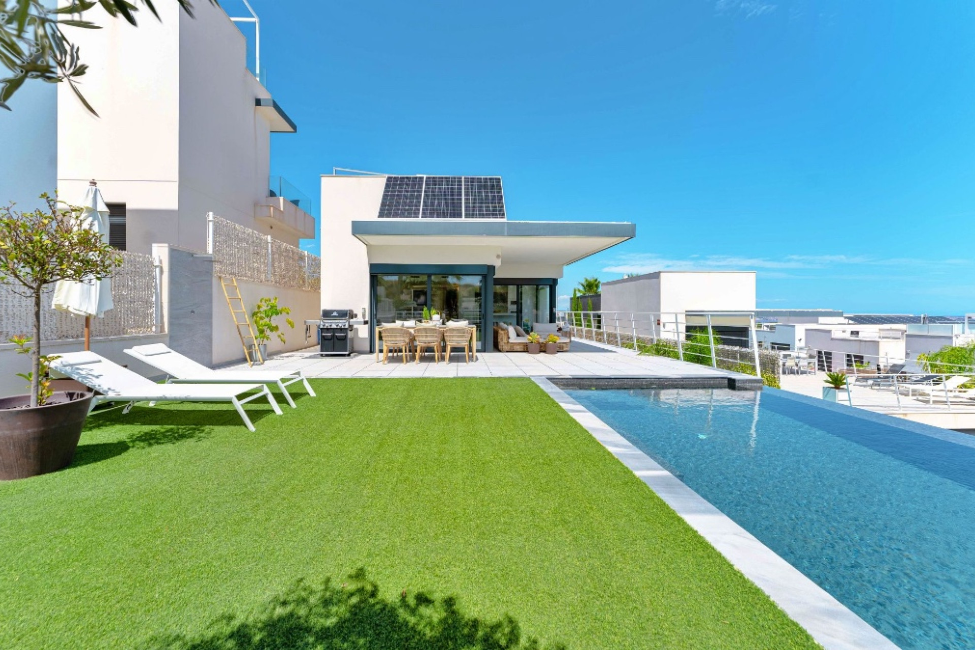 Herverkoop - 3. Halfvrijstaand huis - San Miguel de Salinas - Costa Blanca Zuid