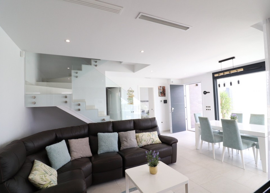 Herverkoop - 3. Halfvrijstaand huis - San Miguel de Salinas - Costa Blanca Zuid